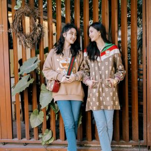 cucci官方网古驰中国 Deraemon 哆啦A梦联名系列相机包上身种草图574886