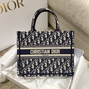 Dior BOOK TOTE 手袋经典的老花刺绣M1265ZRIW_M928北京朝阳区