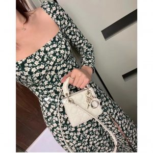 dior LADY最新micro系列公主白S0856ONGE_M030上身效果图