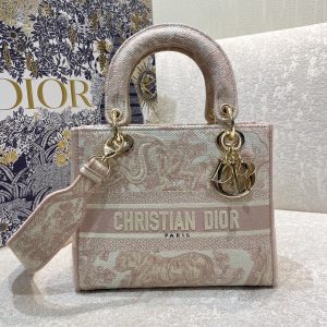 Dior LADY最新老虎刺绣系列M0565OTDT_M912成都青羊区