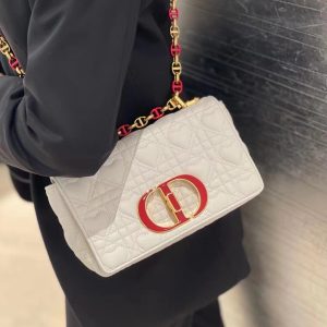 迪奥Dior最新Caro bag包包上身效果图