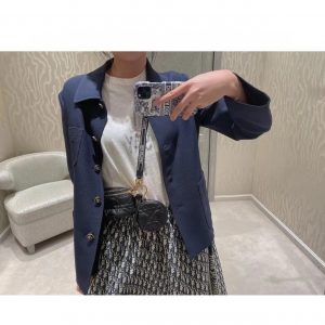 迪奥最新零钱包包Dior Caro 12CM上身效果图