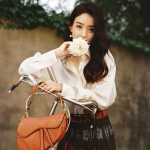 Dior迪奥马鞍包手掌纹大号焦糖棕 25.5CM上身效果图