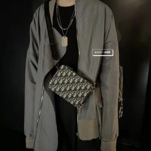 Dior迪奥手拿包 2OBBC119YSE_H05E 17CM上身效果图