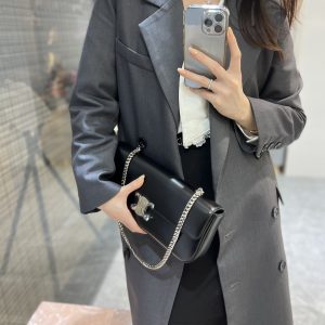 思琳链条包法棍黑银 CelineTRIOMPHE 上身效果图