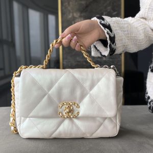 JapanCHANEL香奈儿手袋𝟏𝟗 ΒAG人鱼珠光白香奈儿包包官网