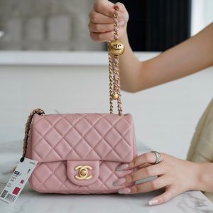 𝗖𝗛𝗔𝗡𝗘𝗟香奈儿CF金属球方胖子干枯玫瑰粉官方网站香奈儿包包