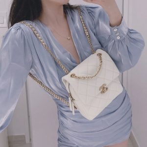 𝗖𝗛𝗔𝗡𝗘𝗟香奈儿2022双肩背包复古奶白香奈儿女式包包