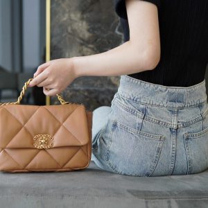 𝗖𝗛𝗔𝗡𝗘𝗟  香奈儿手袋焦糖色小号16CM官方网站香奈儿包包