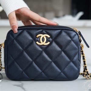 𝗖𝗛𝗔𝗡𝗘𝗟香奈儿子弹壳横款相机包珠光黑蓝香奈儿子弹头包包图片