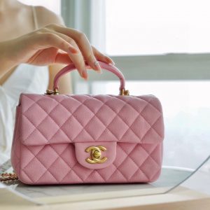 香奈儿春夏新款手柄包𝑪𝒉𝒂𝒏𝒆𝒍 𝑪𝑭 𝒎𝒊𝒏𝒊 粉红香奈儿的包