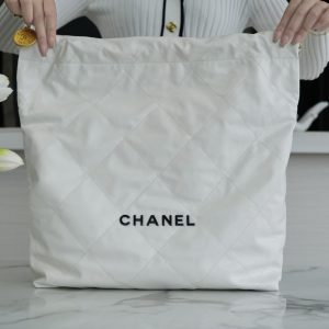 香奈儿2022春夏新款 𝟐𝟐手袋白色大号 chanel中国官网包包