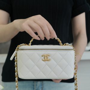 𝗖𝗛𝗔𝗡𝗘𝗟 香奈儿化装包2022春夏 手柄长盒子香奈儿包包官网