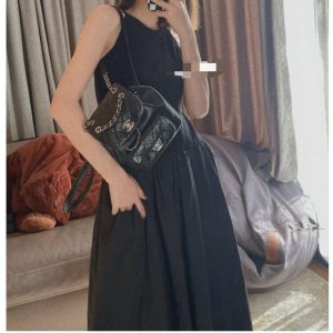 𝗖𝗛𝗔𝗘𝗡𝗟2022𝐃𝐮𝐦𝐚双肩包黑色香奈儿双肩包图片及价格