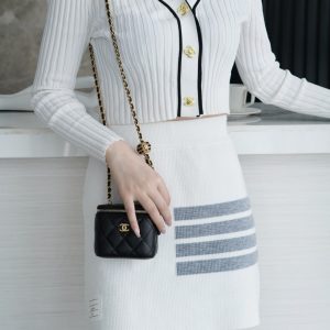 𝒄𝒉𝒂𝒏𝒆𝒍 2022 编织金属球 𝒎𝒊𝒏𝒊盒子包香奈儿盒子包官网图