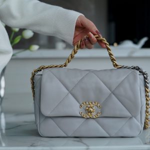 chanel 19bag秋冬新色 浅灰香奈儿19bag官方价格