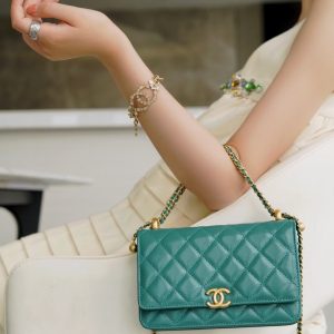 chanel woc链条包复古绿香奈儿woc系列上身图片