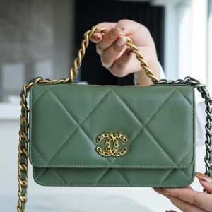 chanel 19系列手袋抹茶绿色香奈儿包包官方旗舰店官网