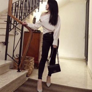 chanel leboy大球纹 黑银小号香奈儿女包官方旗舰店上身图