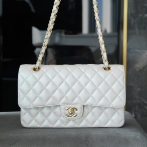 chanel cf classic flap 珠光白香奈儿包包官网中国官方网