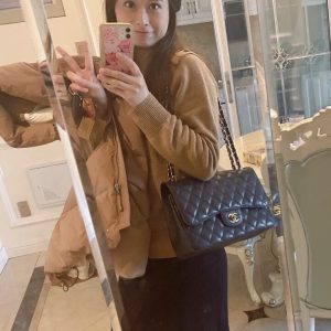 chanel cf classic fiap jumbo 鱼子酱 黑金香奈儿包包女包上身图