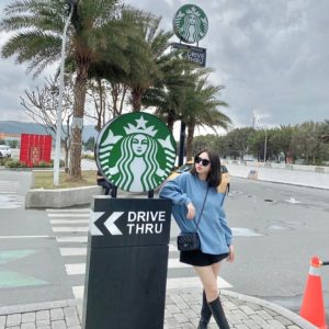 chanel classic fiap荔枝纹 方胖子 黑银香奈儿classic flap上身图