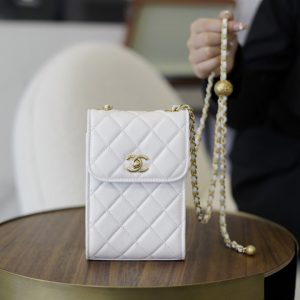chanel 金属球手机包仙女白香奈儿手机包价格表官网