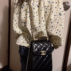 chanel2022早秋新款手机包香奈儿包包官方旗舰店官网上身图