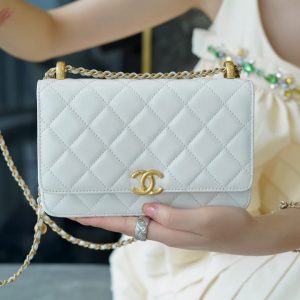chanel高级手工坊双金珠woc白色香奈儿双金珠woc专柜有吗