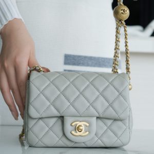 chanel2022春夏金属球方胖子灰绿色香奈儿女款包包