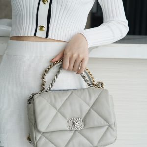 chanel 19bag新版银色配饰香奈儿包包官方旗舰店官网