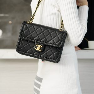 chanel2022新款豆腐包上身图香奈儿女包官方网站旗舰店