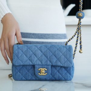 chanel 2022丹宁牛仔金属球mini最新款香奈儿女包