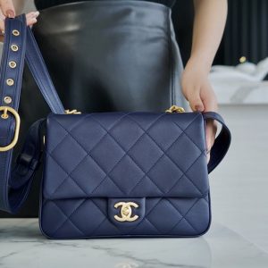 chanel2022秋冬新款 复古手提口盖包香奈儿包包官网