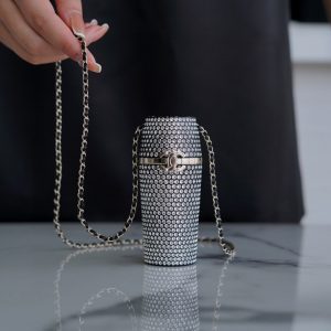 chanel2022秋冬新款 满钻口红包香奈儿满钻口红包多少钱