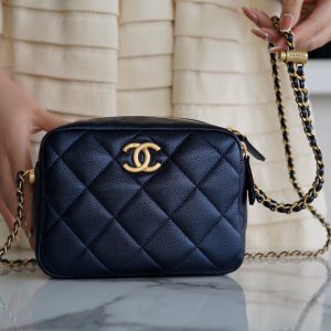 chanel2022秋冬新品子弹壳横款相机包香奈儿子弹头包包图片