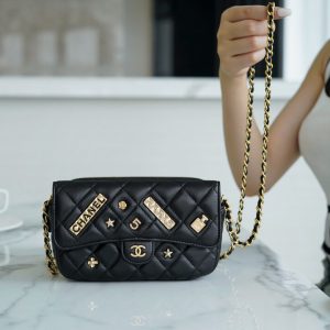 chanel春夏系列 限量徽章包香奈儿包包价格一览表