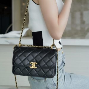 𝖢𝗁𝖺𝗇𝖾𝗅 高级手工坊小号口盖包黑色上身图香奈儿包包女包