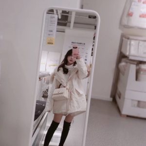 VietnamCoCoHandle蜥蜴手柄米白色小號上身圖