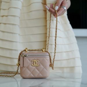 Singapore Kuala Lumpur 𝖢𝗁𝖺𝗇𝖾𝗅 高級手工坊 mini盒子包