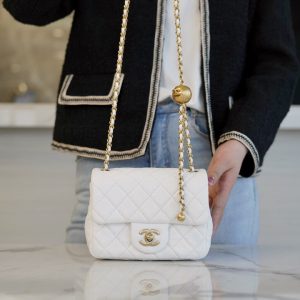 United Arab Emirates chanel金屬球方胖子香奈兒女式包包