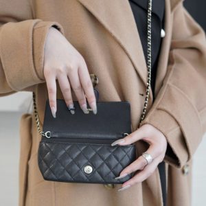 Kuwait chanel春夏新品鏈條眼睛包上身圖香奈兒女包旗艦店