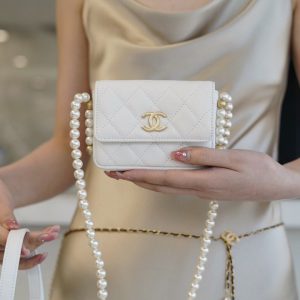 Bahrain chanel新款珍珠鏈條卡包香奈兒珍珠鏈條包包