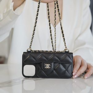 Ottawa Canada chanel新款鏈條手機包官方網站香奈兒包包