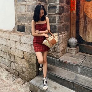 Thailand LOEWE罗意威草編包小號羅意威草編包上身圖