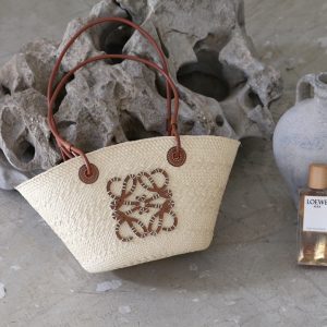 Indonesia LOEWE Paulas Ibiza繫列羅意威草編包小號
