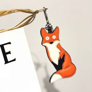 Dubai LOEWE狐貍掛飾鑰匙圈羅意威鑰匙扣價格