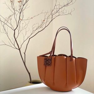 Qatar LOEWE Shell 托特包羅意威托特包怎麽辨真偽