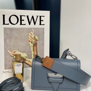 Singapore Kuala Lumpur LOEWE羅意威Barcelona三角包