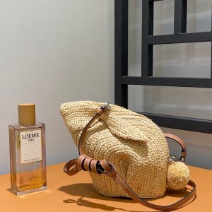 Canada LOEWE Bunny Bag羅意威古力娜紮同款草編兔子